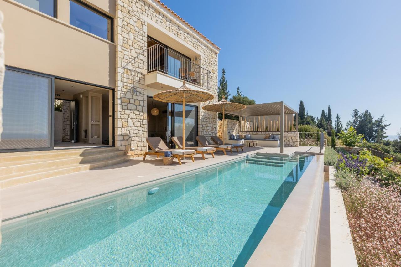 Apeiron Villa *